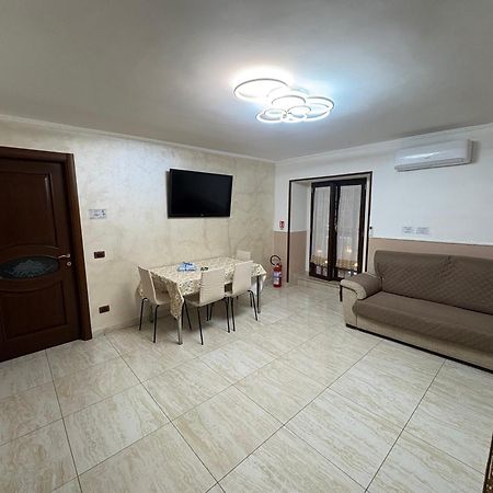 נאפולי Esposito Holiday Homes מראה חיצוני תמונה