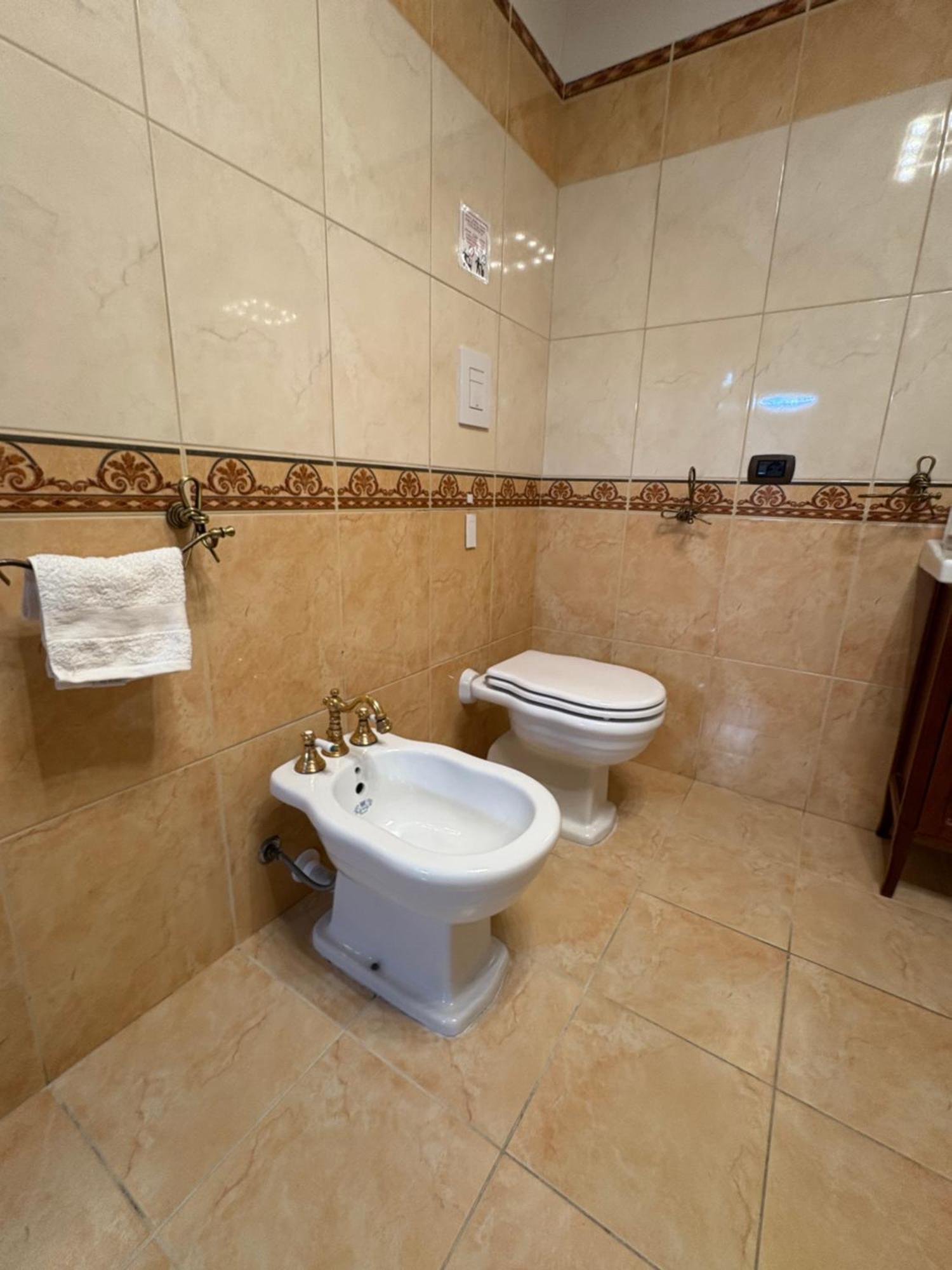 נאפולי Esposito Holiday Homes מראה חיצוני תמונה